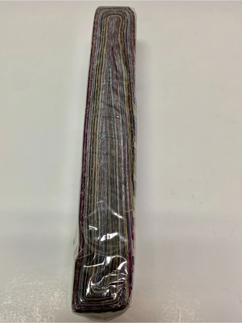 Hoffman Fabrics Bali Pops Zinfandel 40 Strips 2.5” x 44” Batik Fabric NWT - Picture 6 of 7